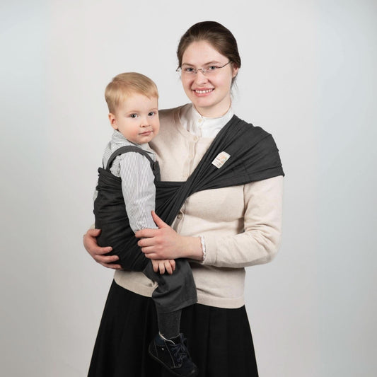 Babytragetuch ohne Binden und Knoten JOEYTUCH Samtschwarz Hüftsitz